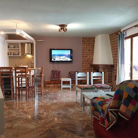 Muses Apartments Eretria  Bagian luar foto